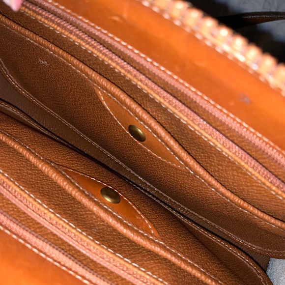 Dooney & Bourke Crossbody Purse Leather - Picture 5 of 5